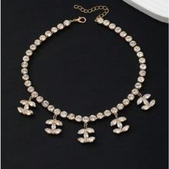 Elegant Silver Necklace with Crystal Accents STUNNING 😍 Brand New❣️ - Picture 3 of 5